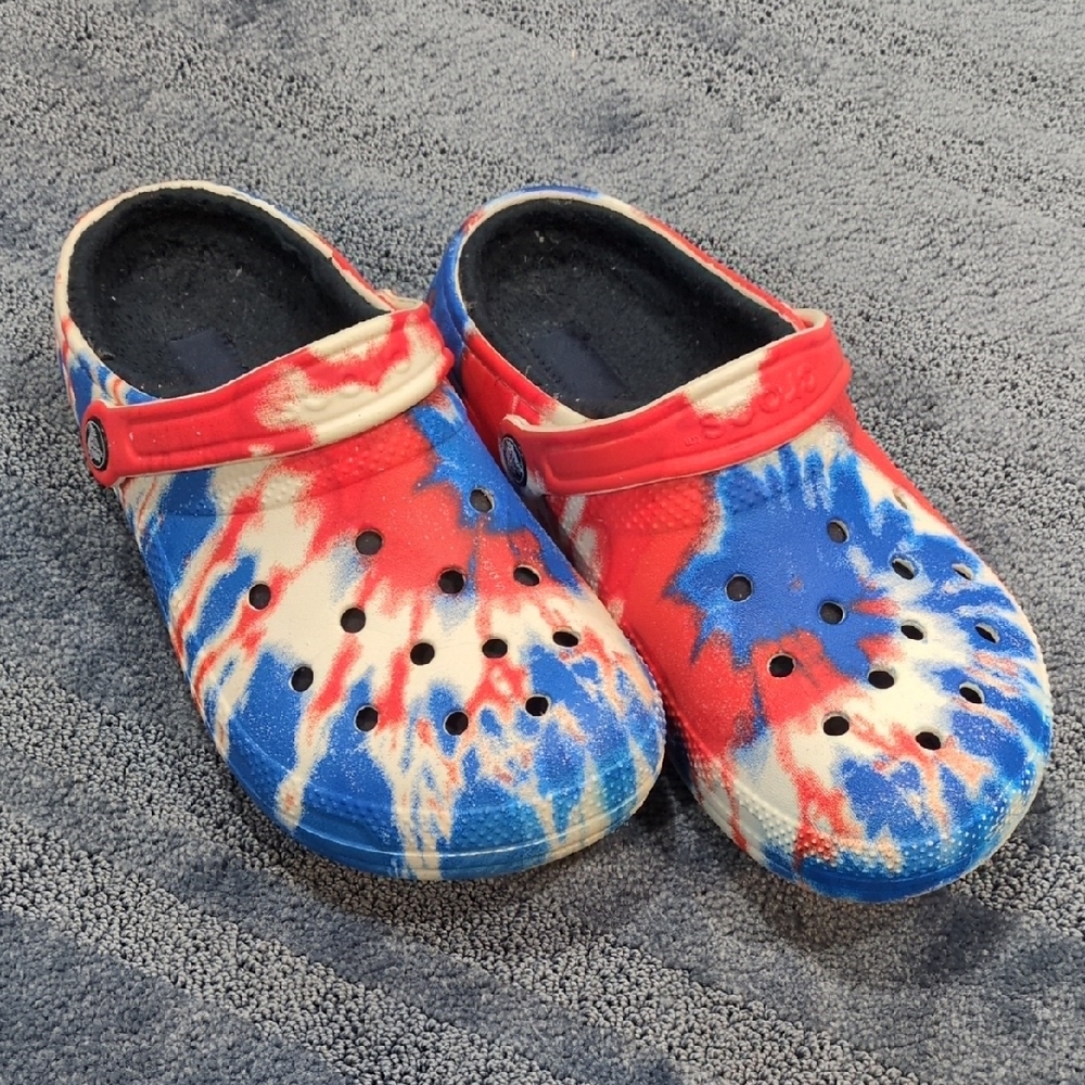 Unisex Lined CROCS, Red, White & Blue Tie Dye Swirl- Men 6/Women 8
